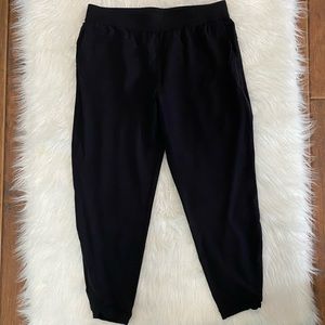 Women’s Lululemon Black Joggers Pockets Sz 10